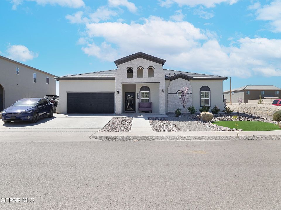 1st image of 912 Pecos River Pl