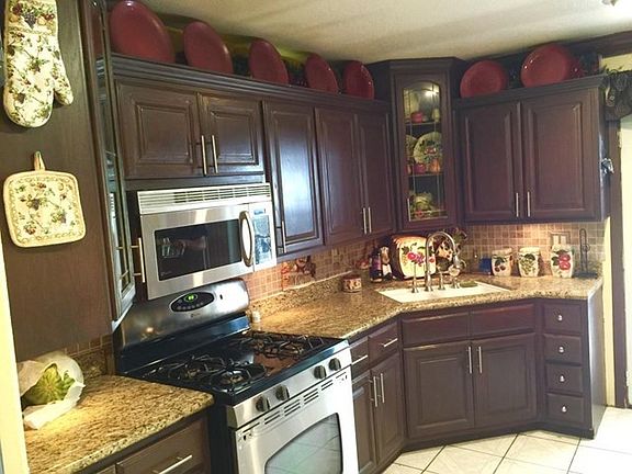 4th image of 7422 Lynwood Way