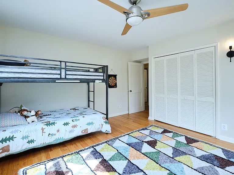 1318 Perry St NE — Photo 20