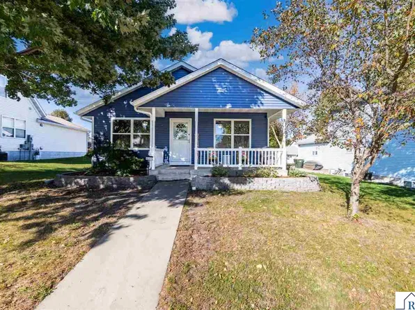 605 Bassford St, Saint Peter, MN 56082