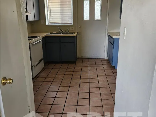 50 S 200 W Castle Dale Ut #84513, Uni, UT 84537