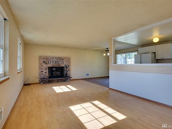 2nd image of 4464 Carla Ct SE