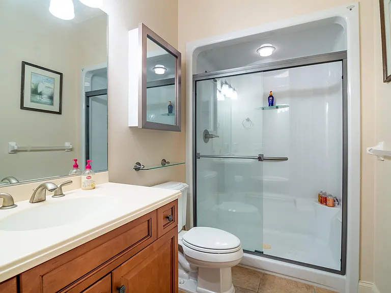 4070 Alamanda Key Dr — Photo 8