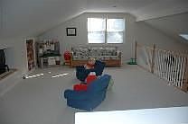 5th image of 48 Clover Field Dr