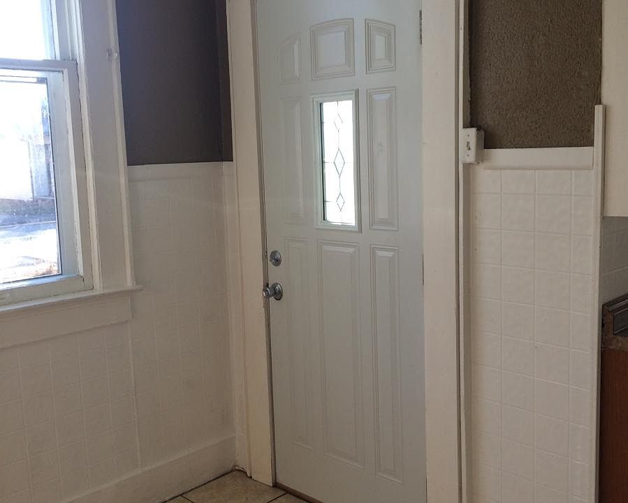 1st image of 1525 Culver Dr