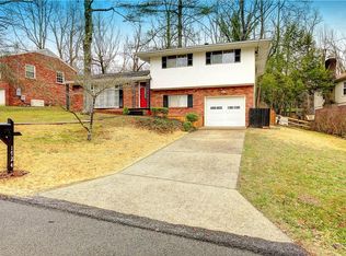 1724 Rolling Hills Cir, Charleston, WV 25314