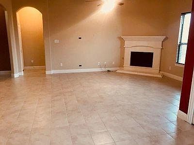 4th image of 15717 Weymouth Dr
