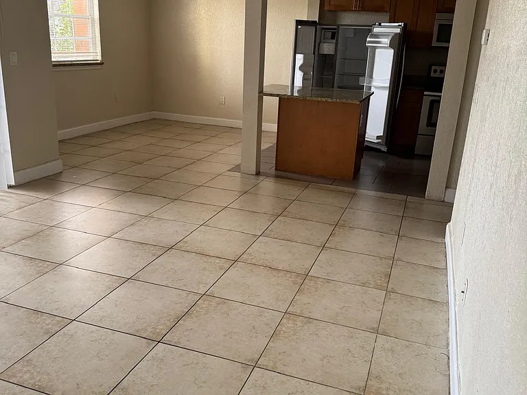 3926 Versailles Dr #B — Photo 14