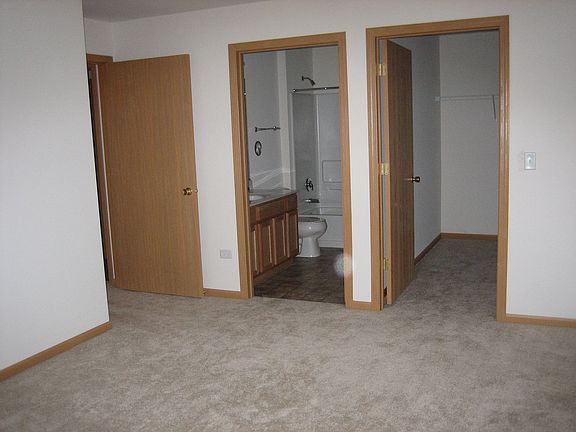 4th image of 1815 Silverstone Dr