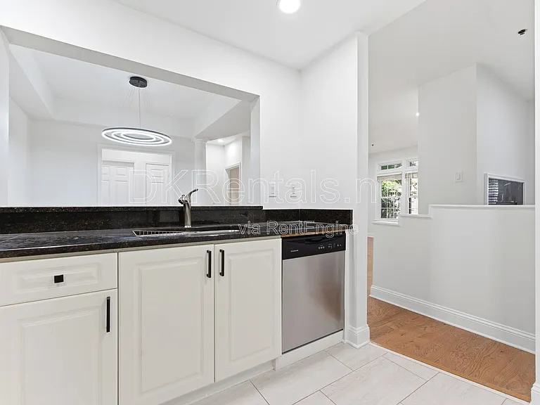 220 Renaissance Pkwy NE #2111 — Photo 16