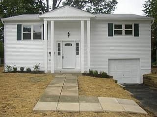 1st image of 3419 Dahlgreen Dr