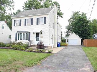 1672 Roselawn Ave, Schenectady, NY 12306