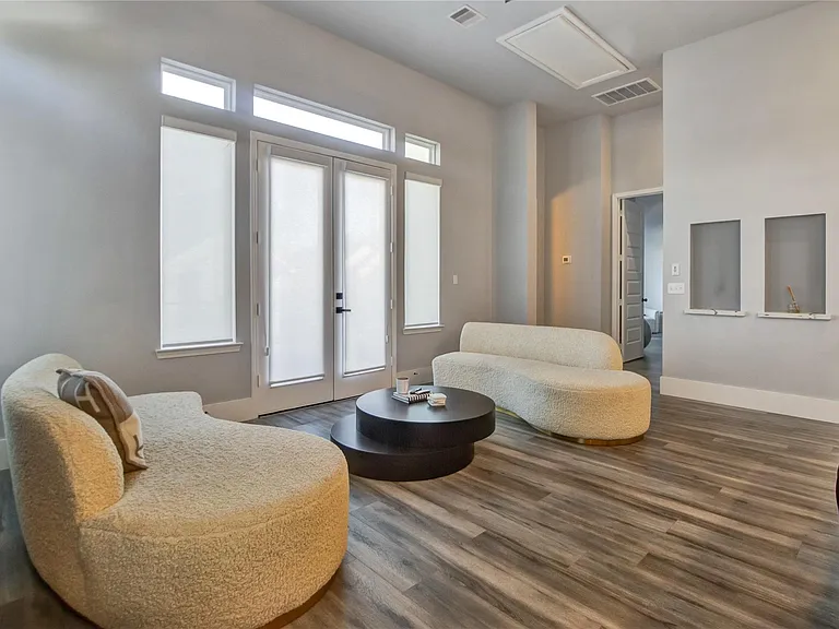 811 Paul Quinn St — Photo 27