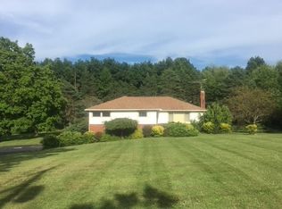 12851 Rosetta Dr, Chesterland, OH 44026