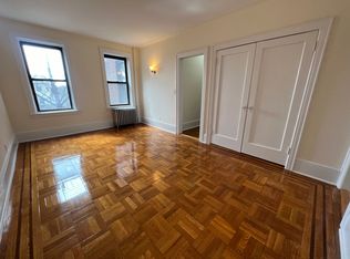 9323 218th St APT C11, Queens Village, NY 11428