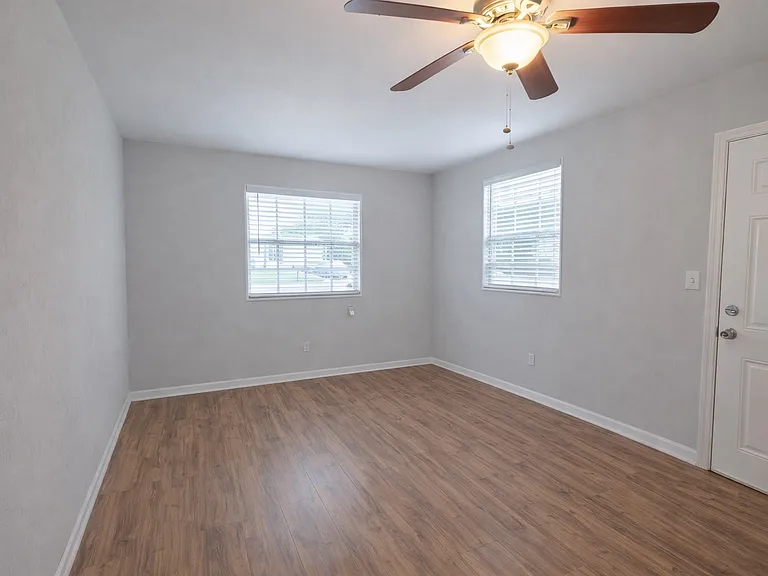 6920 Tema Ln — Photo 9