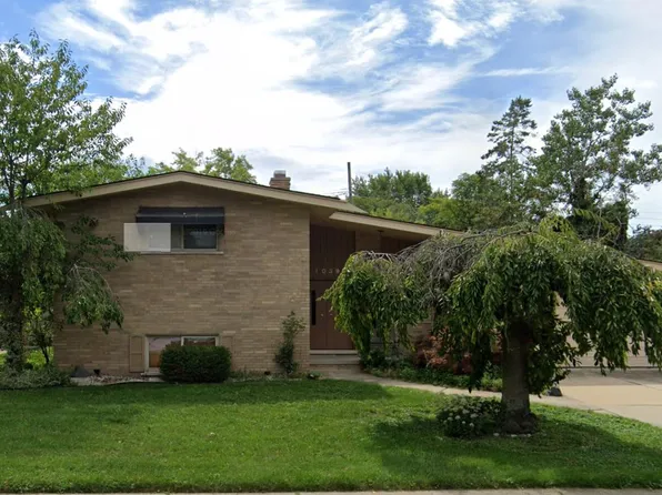 1039 Canterbury Rd, Grosse Pointe Woods, MI 48236
