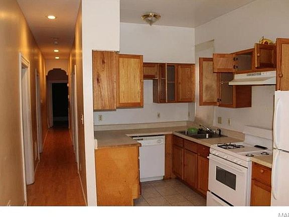 2nd image of 1208 N Euclid Ave #A