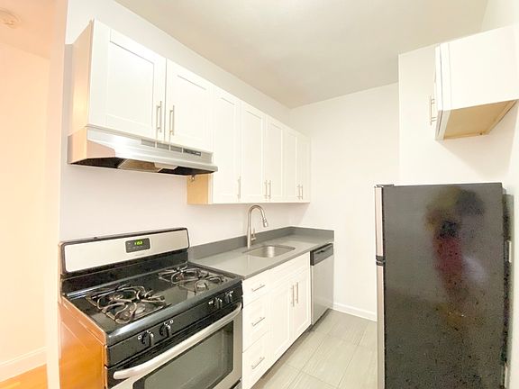2nd image of 106 Convent Ave #12AA