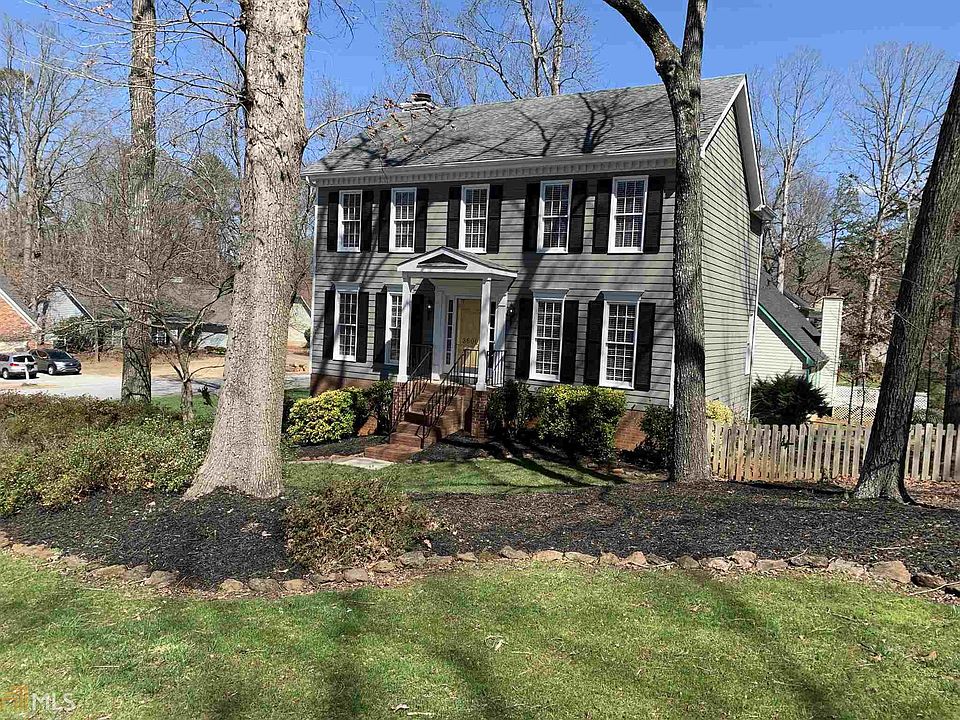 1st image of 3600 Stillwood Dr