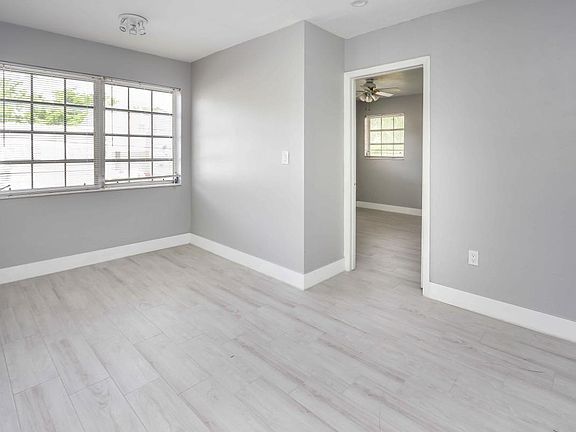 4th image of 427 Anastasia Ave APT 23