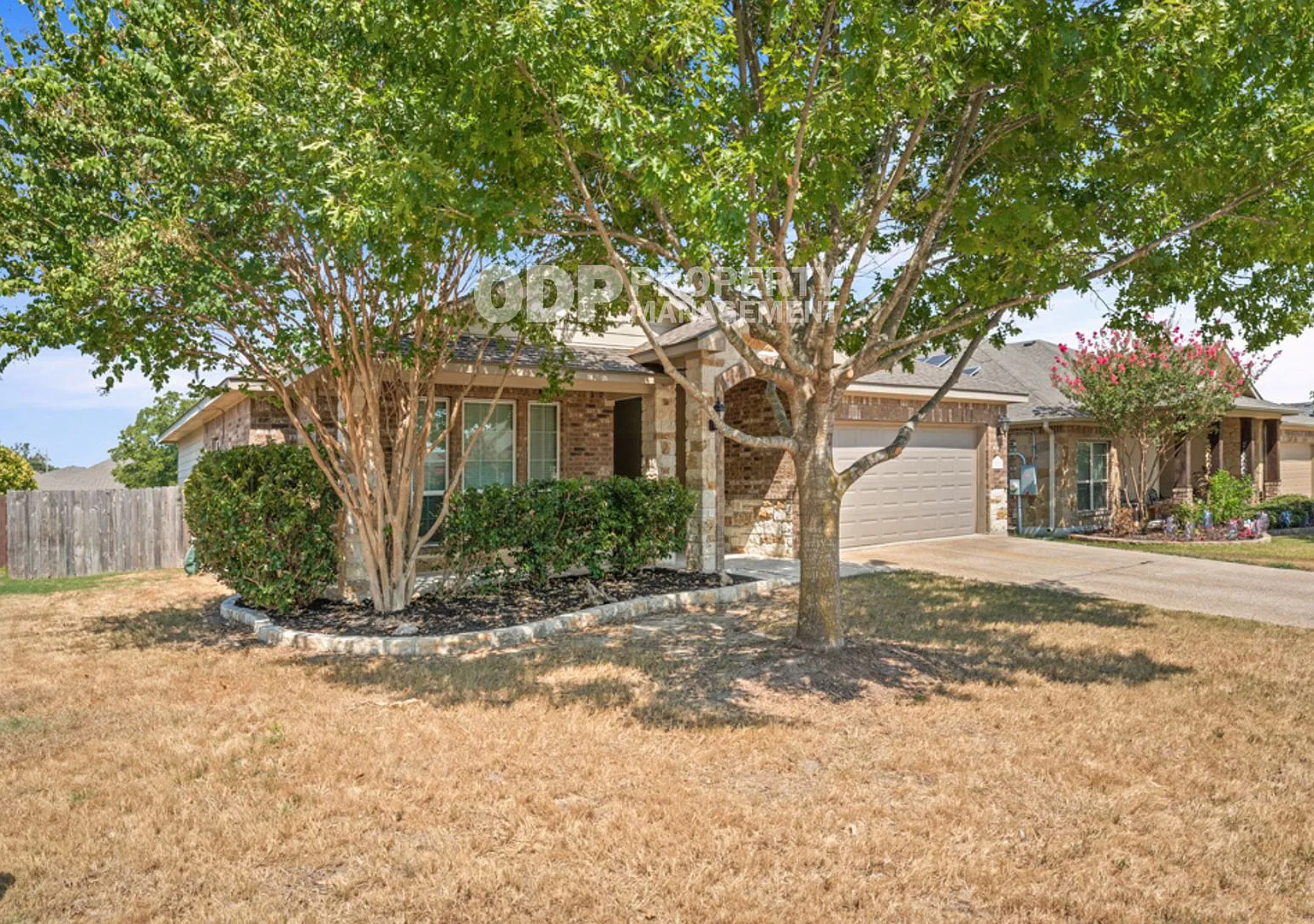 3 Bed-2 Bath-Academy ISD — Photo 3