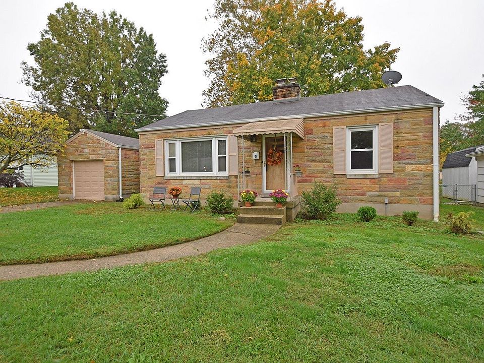 1st image of 821 Shady Ln