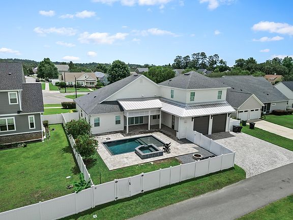 2nd image of 3030 Four Oaks Blvd