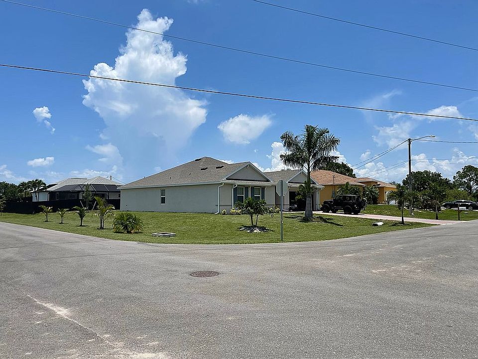 2nd image of 314 SW 25th Pl