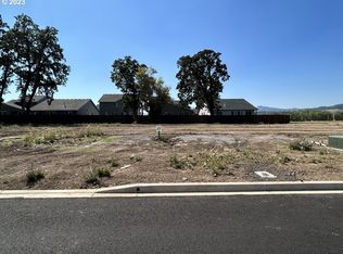 2931 NW Pinot Noir Dr #27, McMinnville, OR