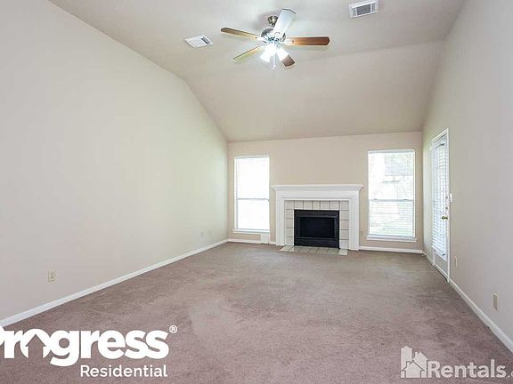 2nd image of 3912 Beechwood Dr
