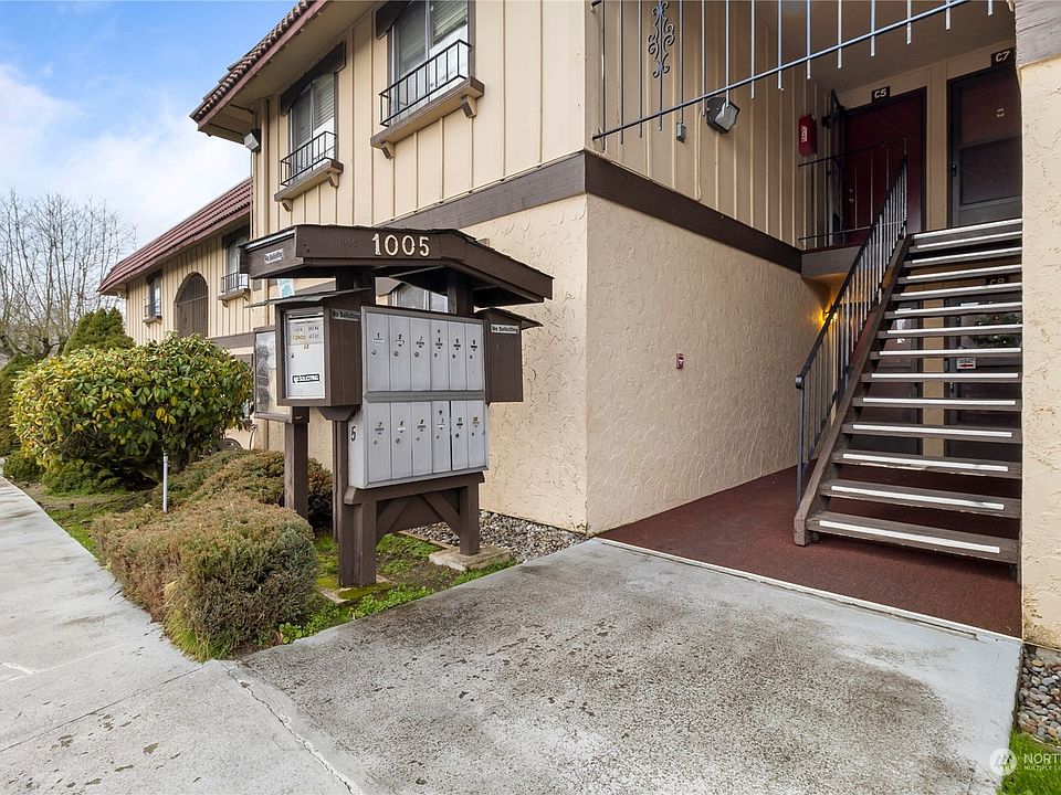 1st image of 1005 S Pearl Street #C6