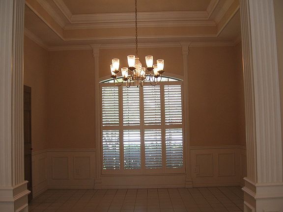 3rd image of 6401 Gleneagles Dr