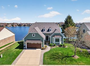 821 Cross Cir, Oxford, MI 48371