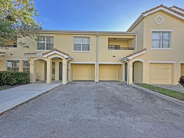 124 SW Peacock Blvd APT 105
