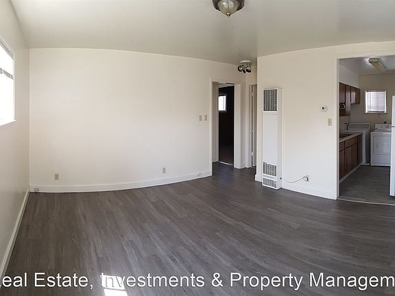 2nd image of 318 1/2 4th St