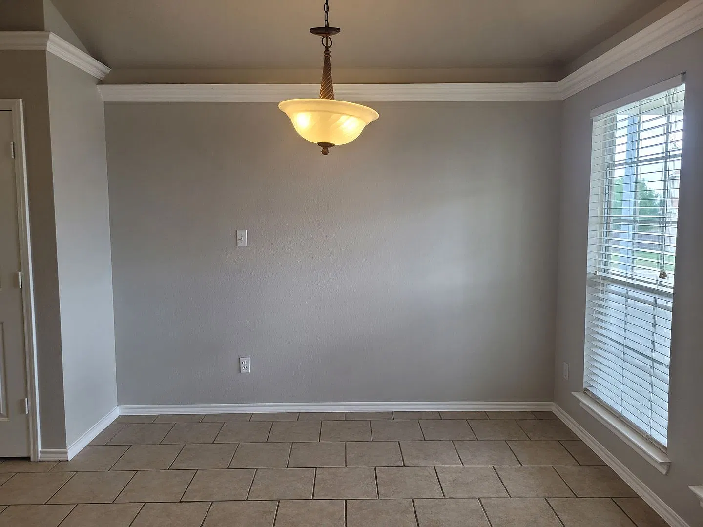 One-Story 3BR Corner Home | Oversized Primary Suite | Detached 2-Car Garage — Photo 3