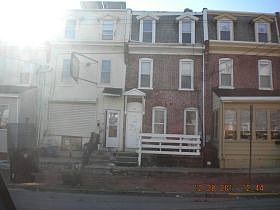2nd image of 528 Vandever Ave