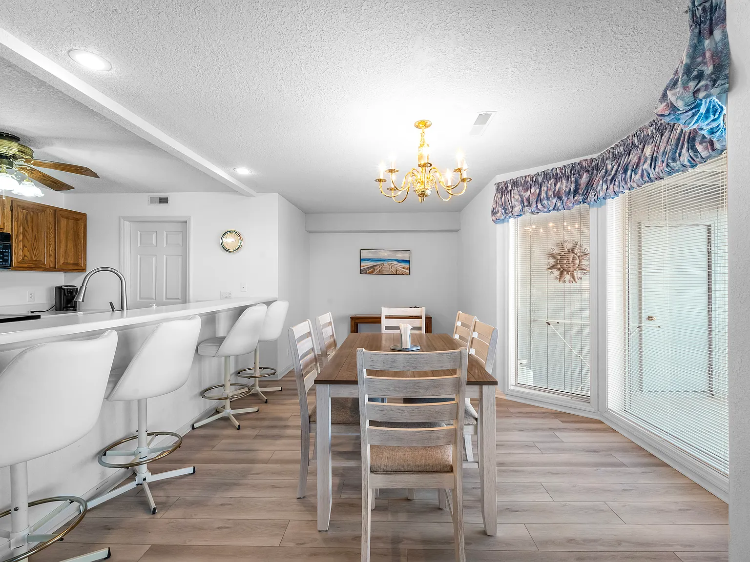 3 bed, 1300 sqft, $1,500 — Photo 4