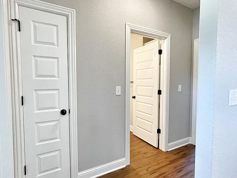 530 Captain Hopkins St — Photo 29