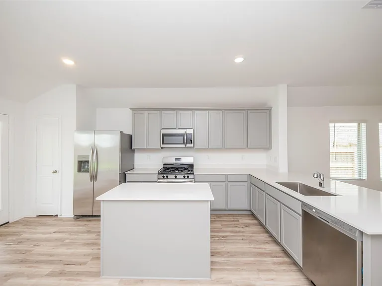 2550 Olivine Stone Dr — Photo 9