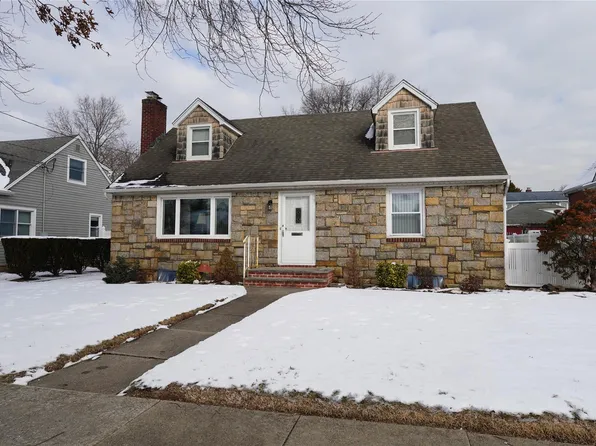 347 Beech Street, South Hempstead, NY 11550