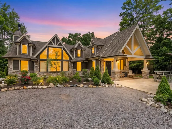 W1502 Trout Rd, Wisconsin Dells, WI 53965