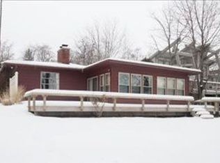 1385 W Gull Lake Dr, Richland, MI 49083