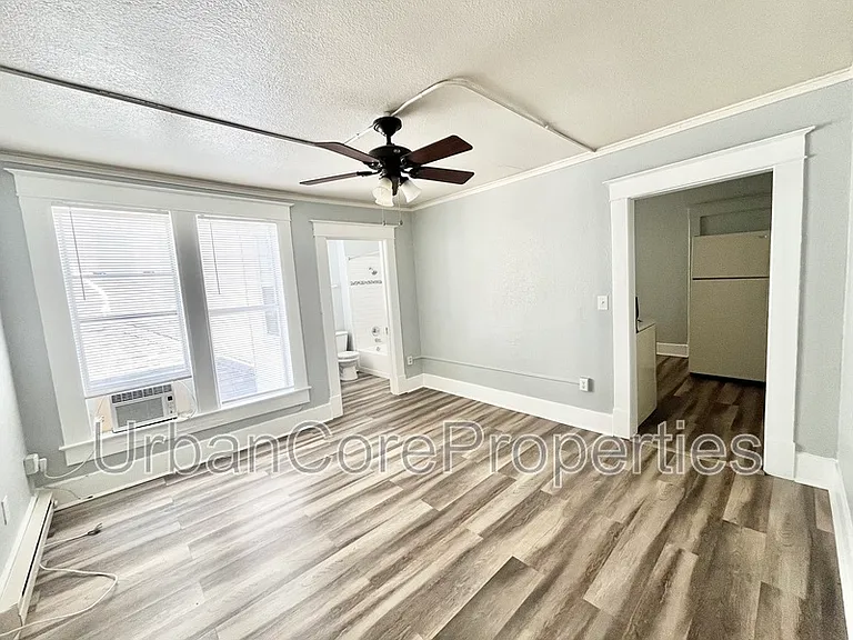 417 4th St N #201 — Photo 2