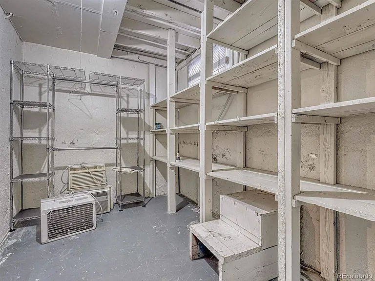 548 S Lincoln St #BASEMENT — Photo 21