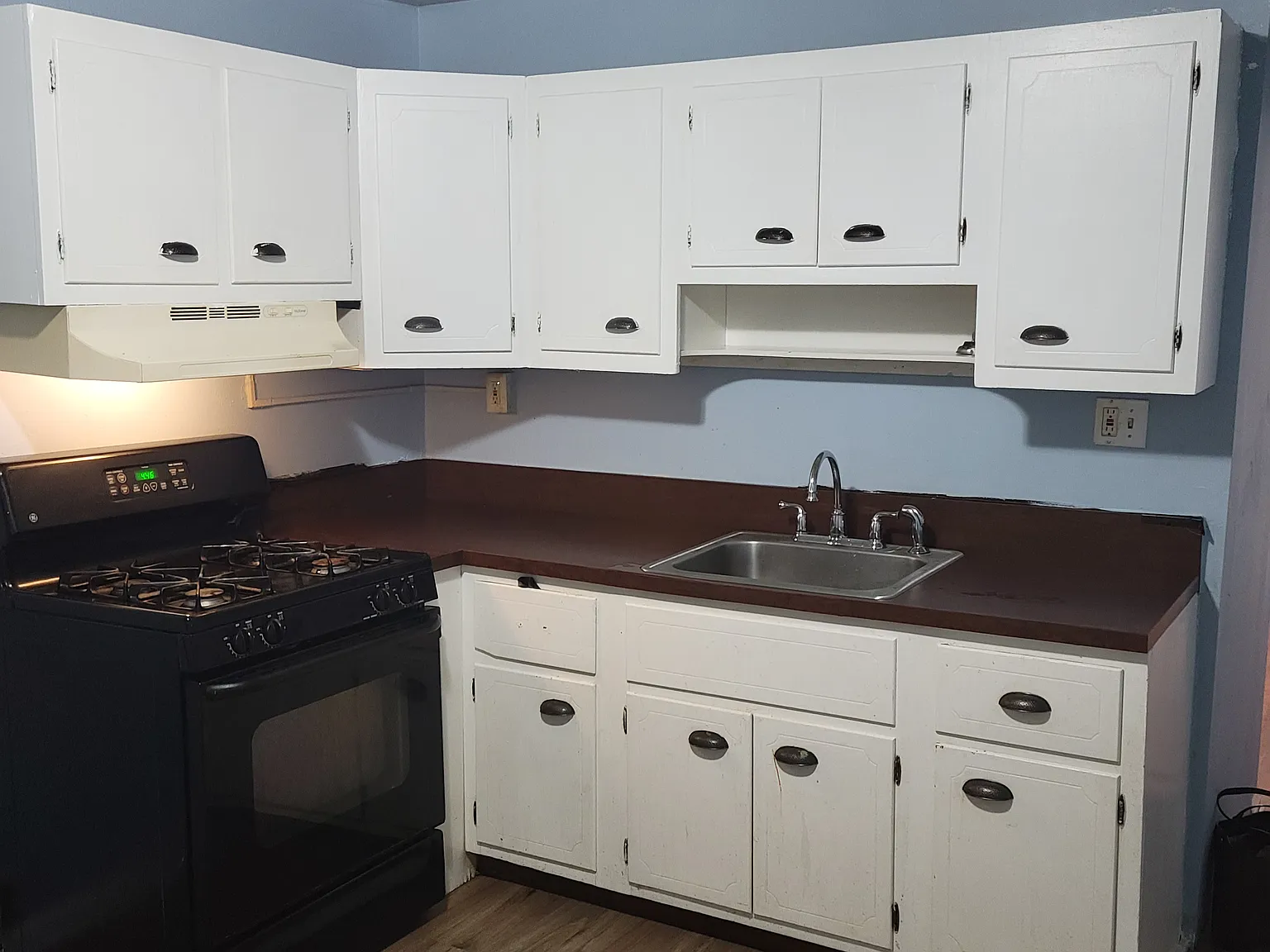 1 bed, 1250 sqft, $1,200 — Photo 1