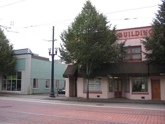 2nd image of 242 SE Washington St