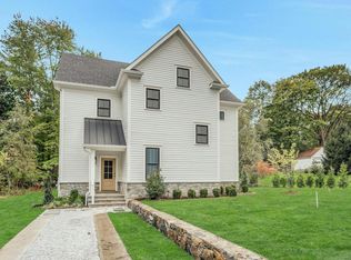 18 Scott Rd, Greenwich, CT 06831