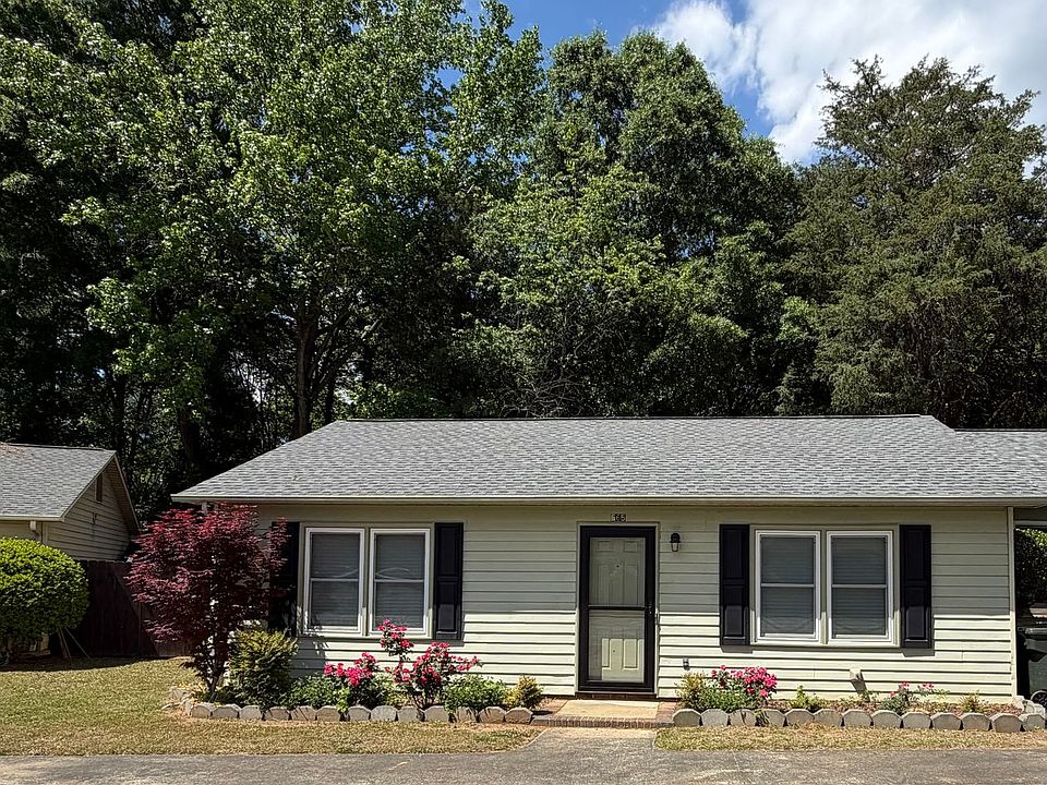 1st image of 565 Cedarvilla Dr
